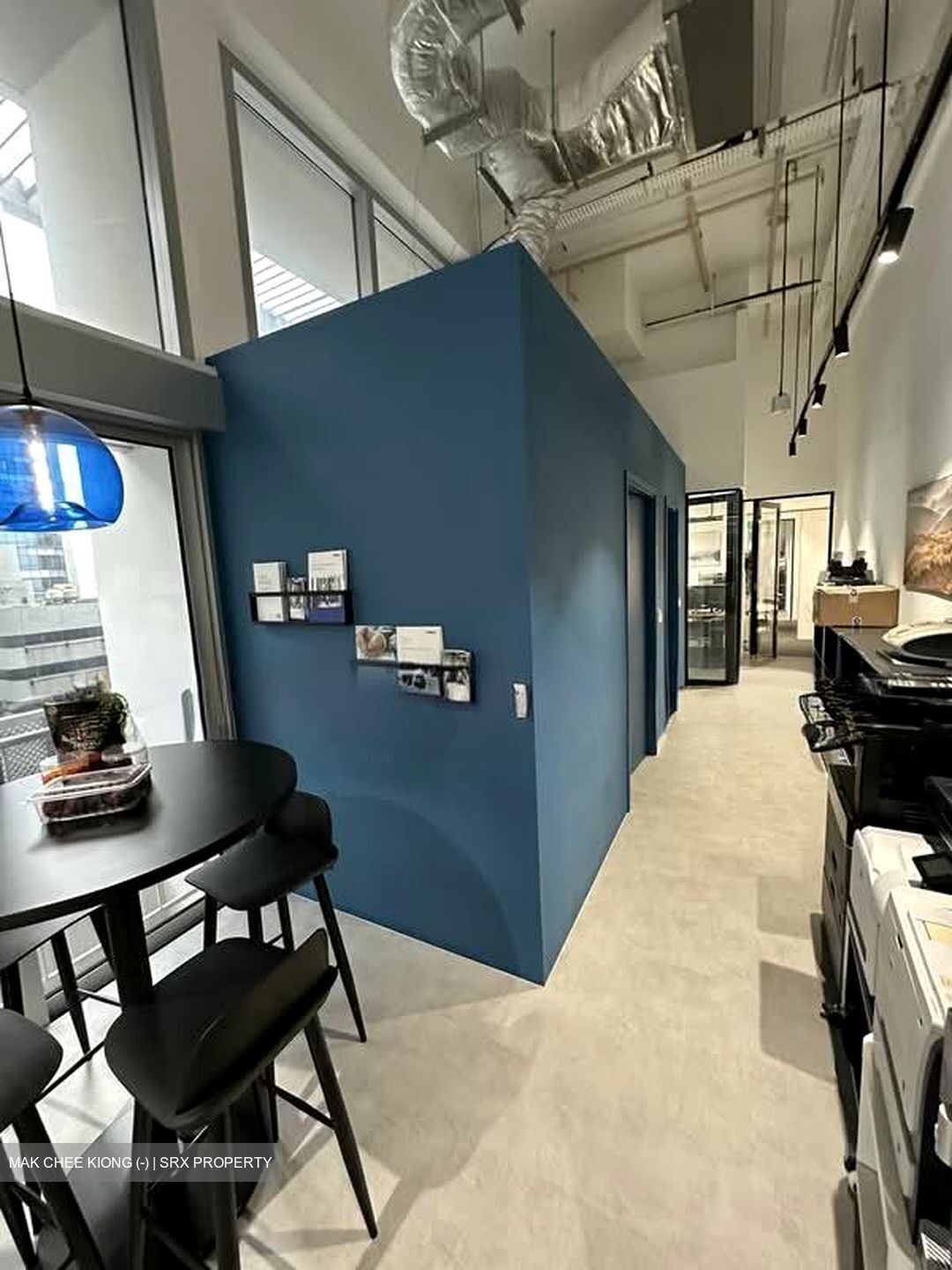 Eon Shenton (D2), Office #568043631